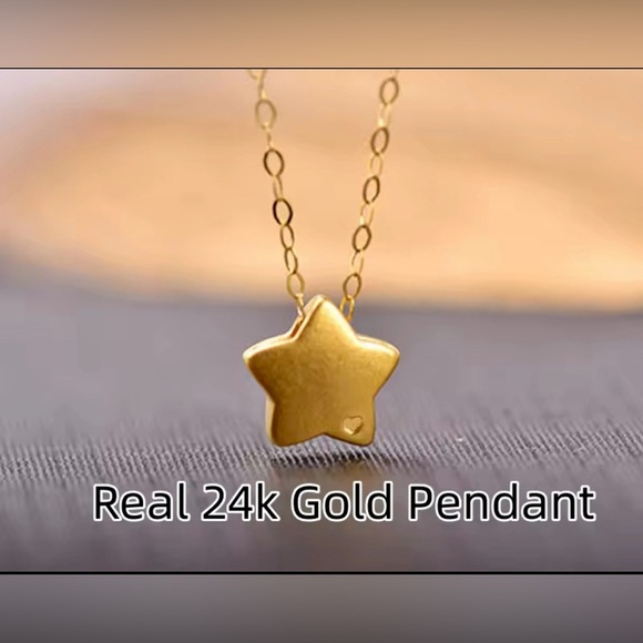 18 / 24 K Gold Star Charm necklace - Picture 5 of 7